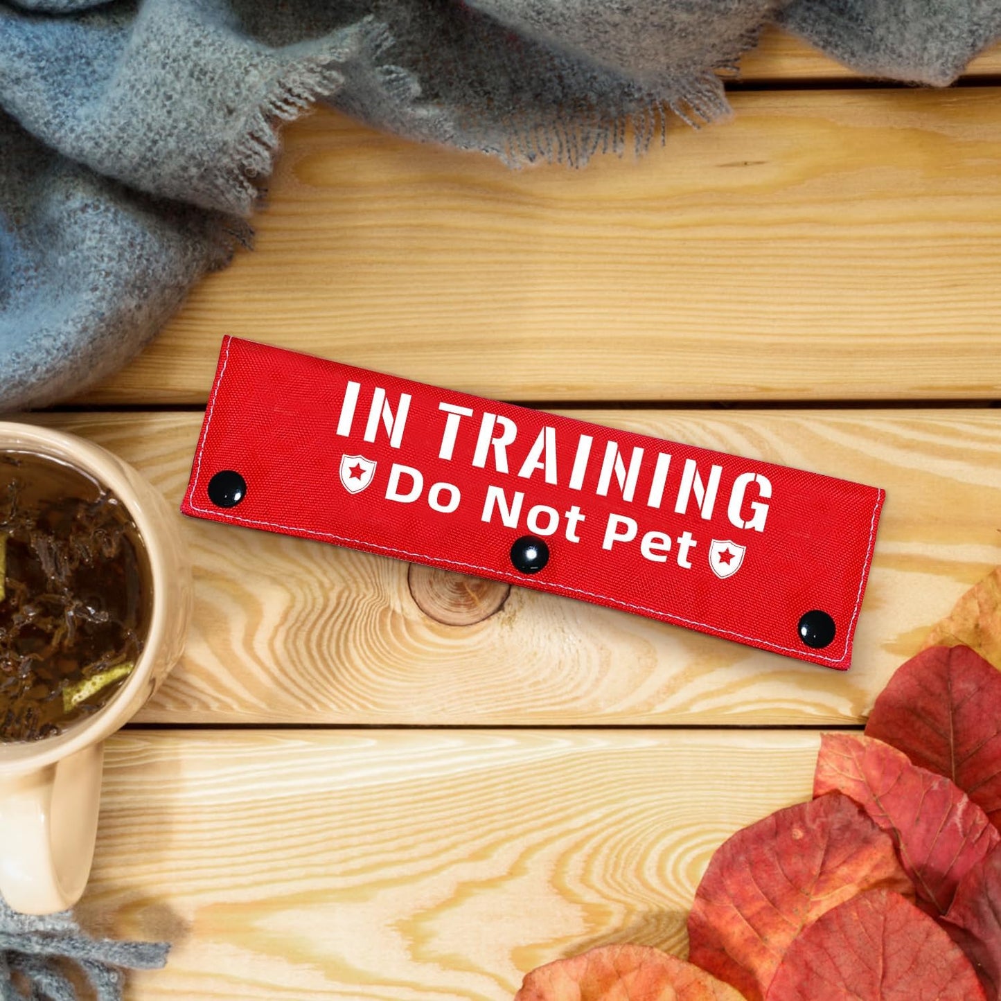 Advivio in Training Do Not Pet Funny Red Dog Leash Sleeve - Leash Wrap for Pet Dogs Walking - Dog's Gift and Dog Owner Gift